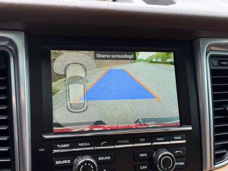 Porsche Macan Turbo AWD 2016