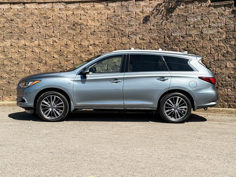 Infiniti QX60 LUXE AWD 2019
