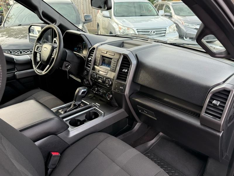 Ford F-150 XLT SuperCrew 4WD 2017