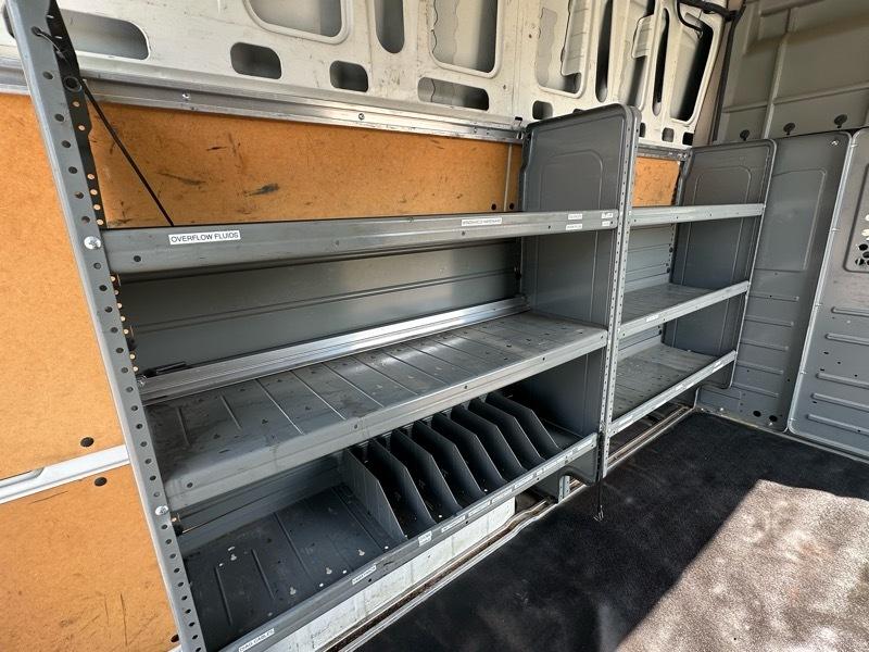 Nissan NV Cargo 2500 HD SV V8 High Roof 2017