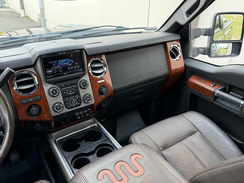 Ford F-250 SD King Ranch Crew Cab 4WD 2016