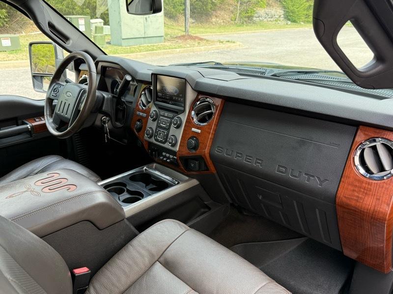 Ford F-250 SD King Ranch Crew Cab 4WD 2016