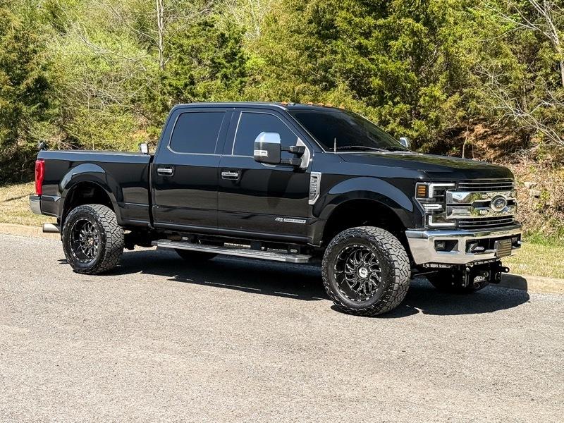 Ford F-250 SD Lariat Crew Cab 4WD 2018