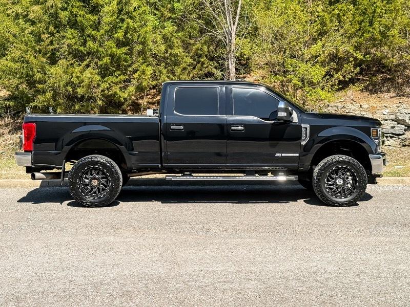 Ford F-250 SD Lariat Crew Cab 4WD 2018