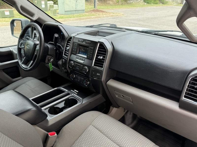 Ford F-150 XLT SuperCab 4WD 2016