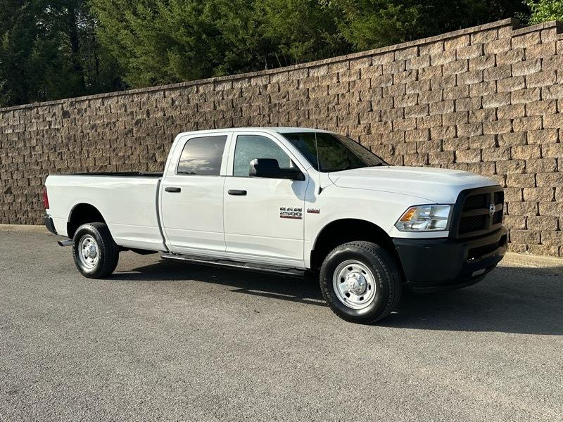 RAM 2500 Tradesman Crew Cab LWB 4WD 2016