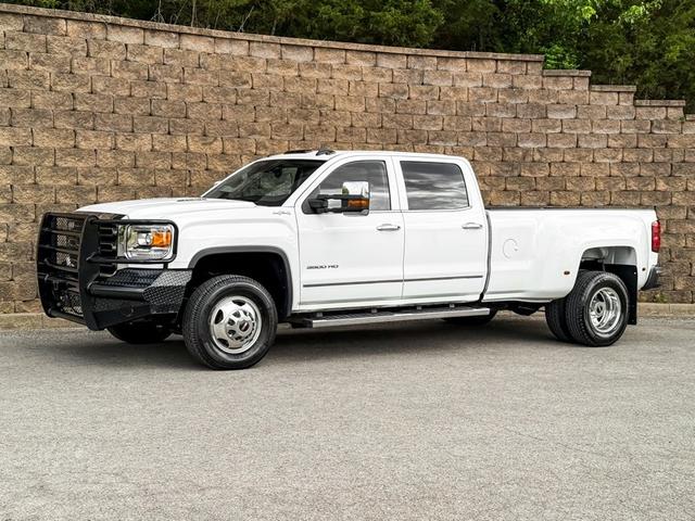 White 2015 GMC Sierra 3500HD SLT Crew Cab 4WD Pickup Truck Four-Wheel Drive 6-Speed Automatic