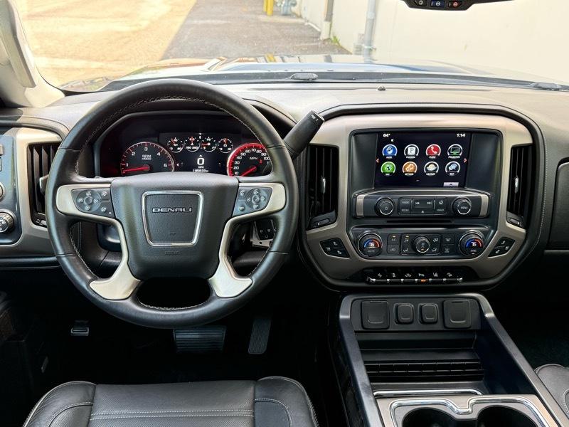 GMC Sierra 2500HD Denali Crew Cab 4WD 2016