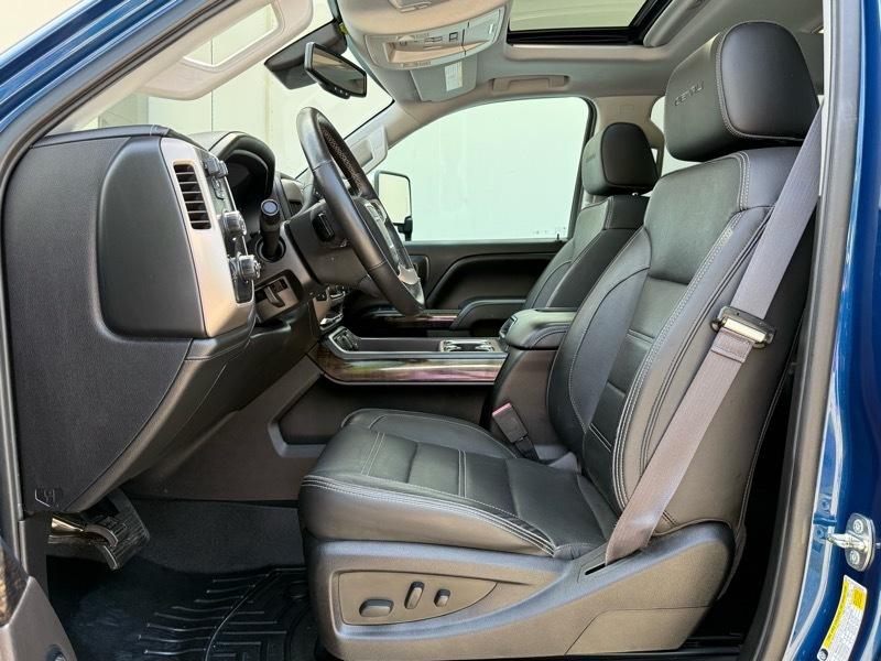 GMC Sierra 2500HD Denali Crew Cab 4WD 2016