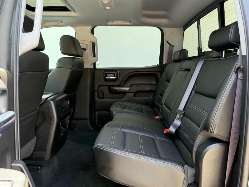 GMC Sierra 2500HD Denali Crew Cab 4WD 2016