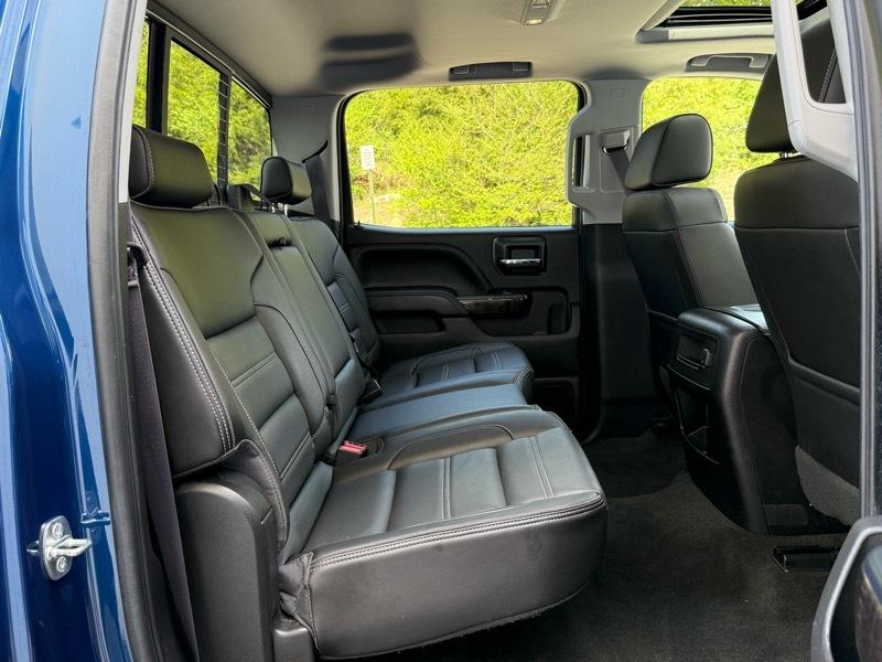 GMC Sierra 2500HD Denali Crew Cab 4WD 2016