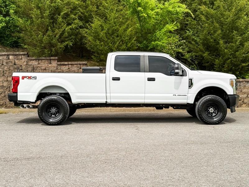 Ford F-350 SD XL Crew Cab LWB 4WD 2018