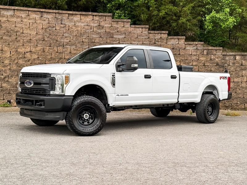 Ford F-350 SD XL Crew Cab LWB 4WD 2018