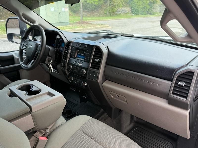 Ford F-350 SD XL Crew Cab LWB 4WD 2018