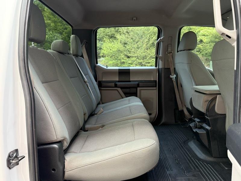 Ford F-350 SD XL Crew Cab LWB 4WD 2018