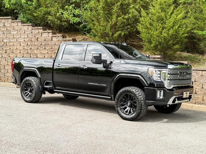 GMC Sierra 2500HD Denali Crew Cab 4WD 2021