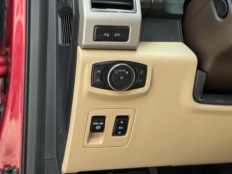 Ford F-150 Lariat SuperCrew 4WD 2018