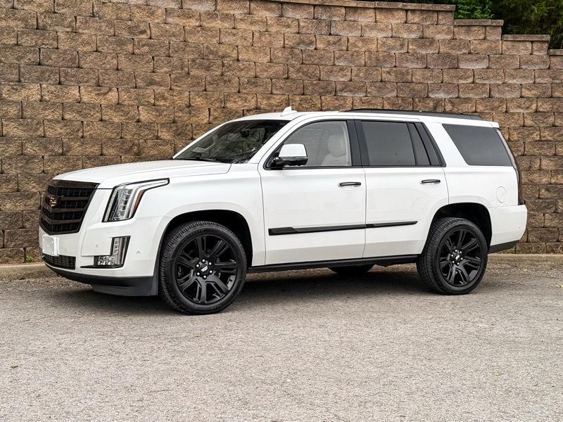 Cadillac Escalade Premium Luxury 4D SUV 4WD 2018
