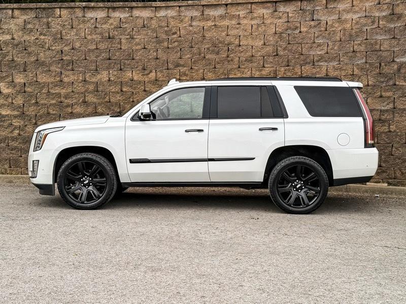 Cadillac Escalade Premium Luxury 4D SUV 4WD 2018