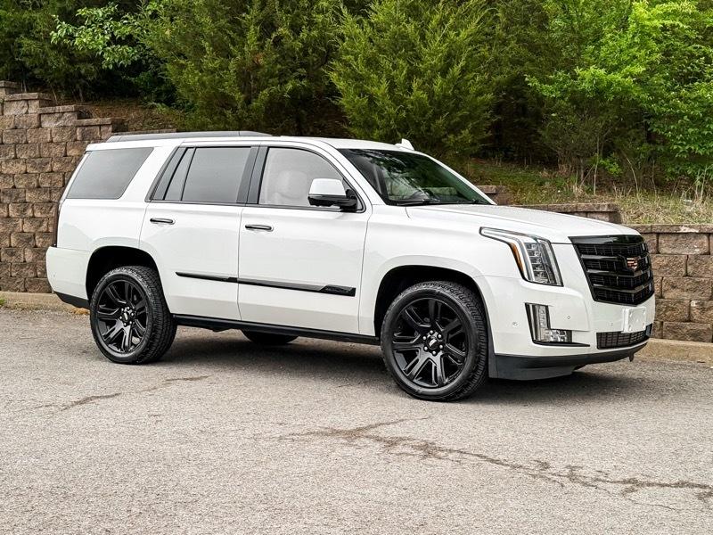 Cadillac Escalade Premium Luxury 4D SUV 4WD 2018