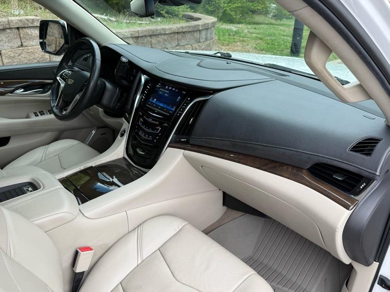 Cadillac Escalade Premium Luxury 4D SUV 4WD 2018