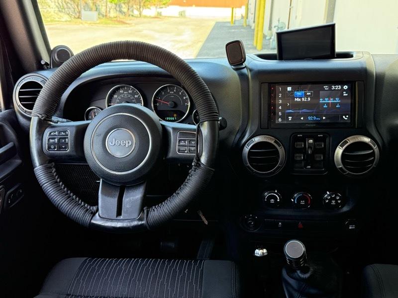 Jeep Wrangler Unlimited Sport 4WD 2012