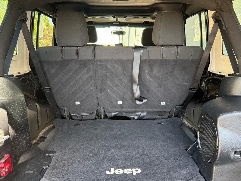 Jeep Wrangler Unlimited Sport 4WD 2012