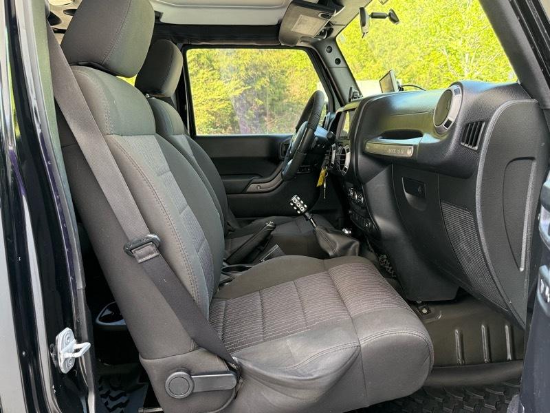 Jeep Wrangler Unlimited Sport 4WD 2012