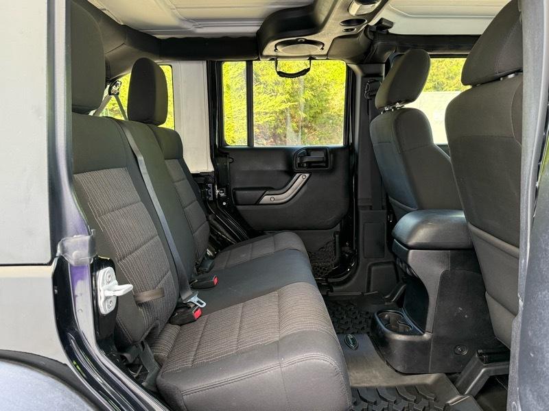 Jeep Wrangler Unlimited Sport 4WD 2012