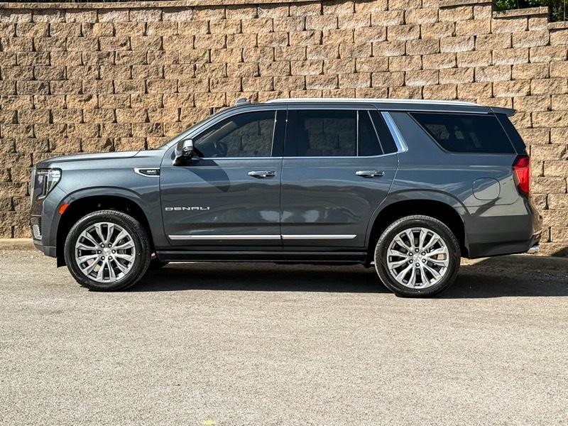 GMC Yukon Denali Ultimate 4WD 2021