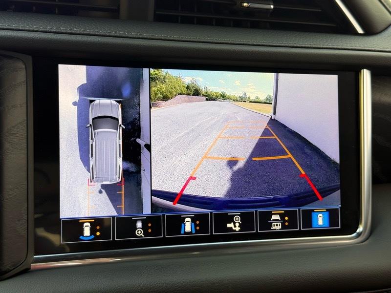 GMC Yukon Denali Ultimate 4WD 2021