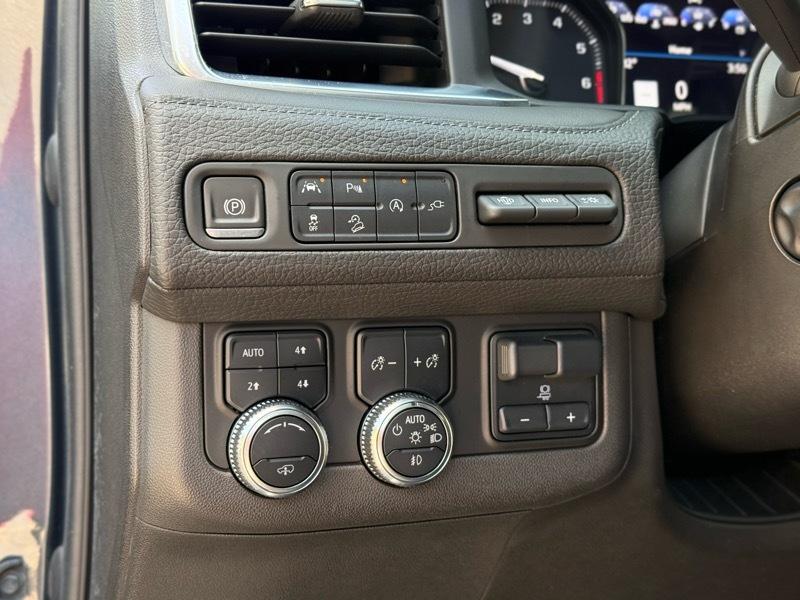 GMC Yukon Denali Ultimate 4WD 2021