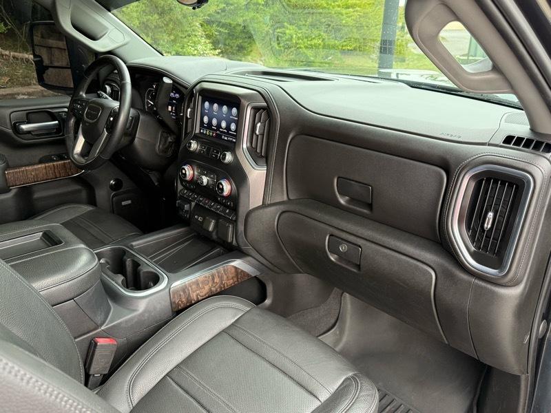GMC Sierra 2500HD Denali Crew Cab 4WD 2020