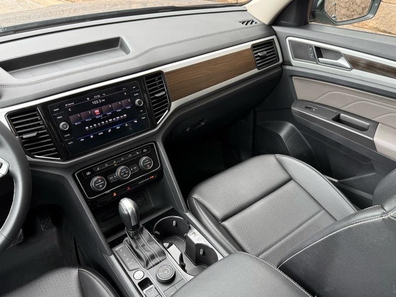 Volkswagen Atlas SE w/Technology 4MOTION 2022