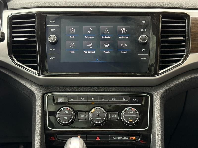 Volkswagen Atlas SE w/Technology 4MOTION 2022