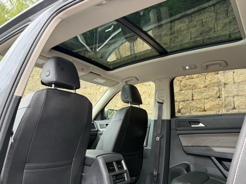 Volkswagen Atlas SE w/Technology 4MOTION 2022