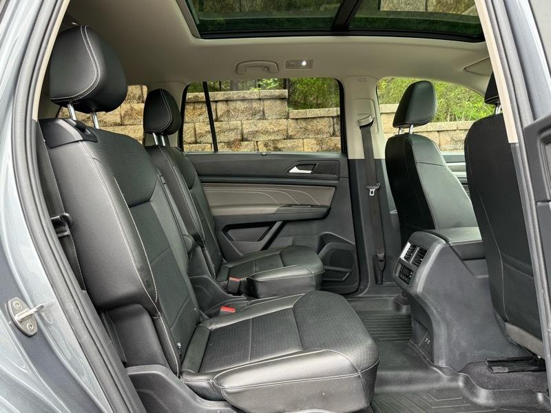 Volkswagen Atlas SE w/Technology 4MOTION 2022