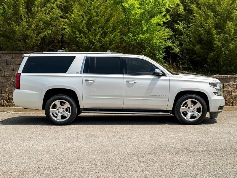Chevrolet Suburban LTZ 4WD 2016