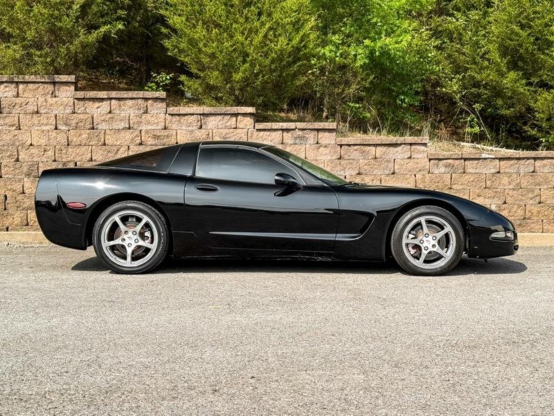 Chevrolet Corvette Coupe 2001