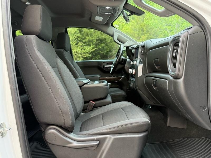 GMC Sierra 1500 Elevation Double Cab 4WD 2021