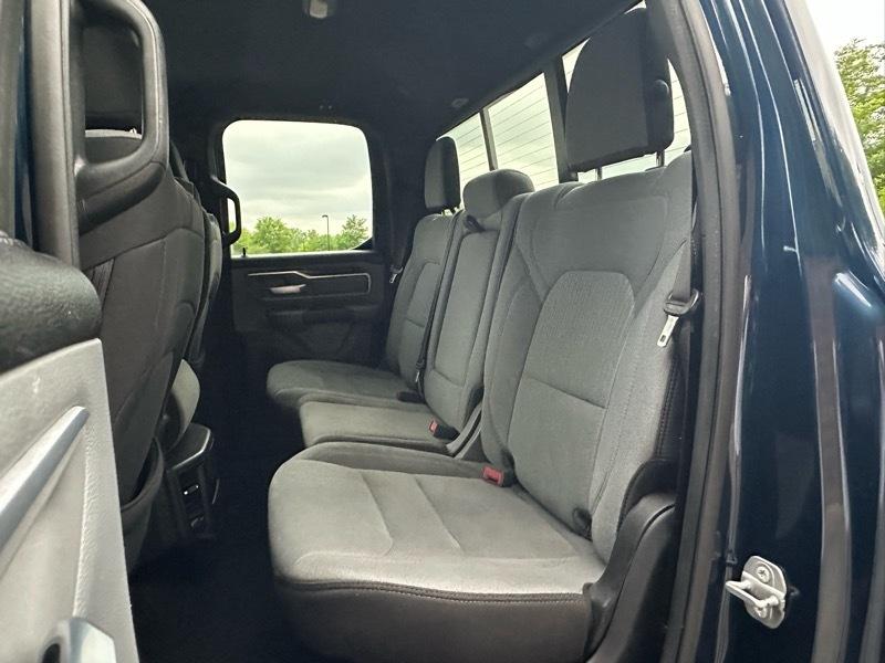 RAM 1500 Big Horn Quad Cab 4WD 2021