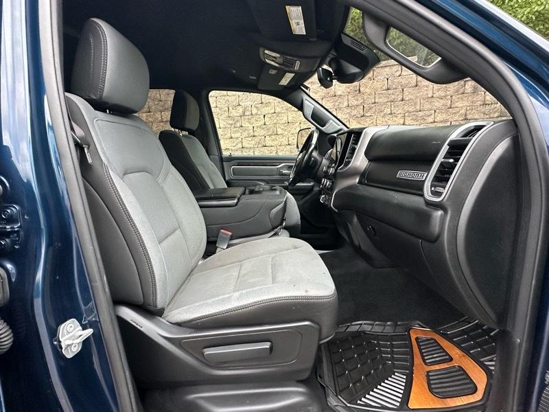 RAM 1500 Big Horn Quad Cab 4WD 2021