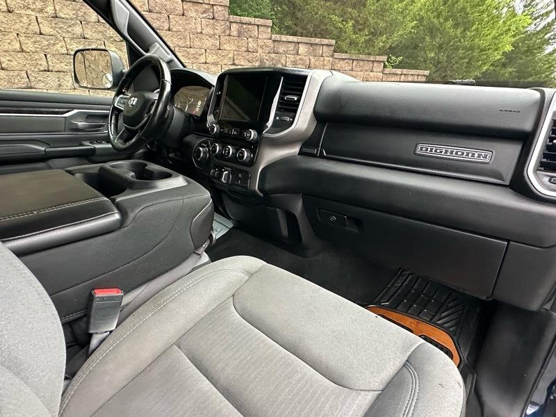 RAM 1500 Big Horn Quad Cab 4WD 2021