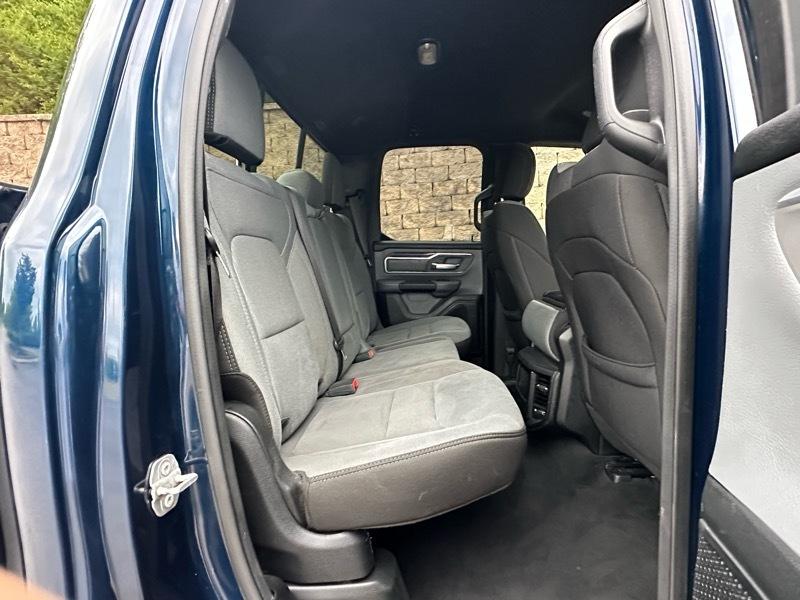 RAM 1500 Big Horn Quad Cab 4WD 2021