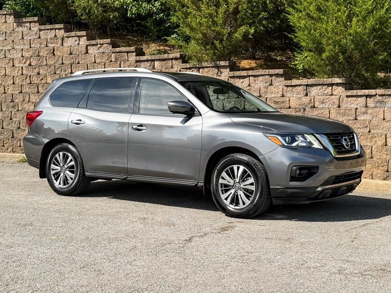 Nissan Pathfinder SL 4WD 2017