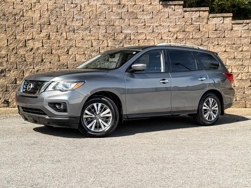 Nissan Pathfinder SL 4WD 2017