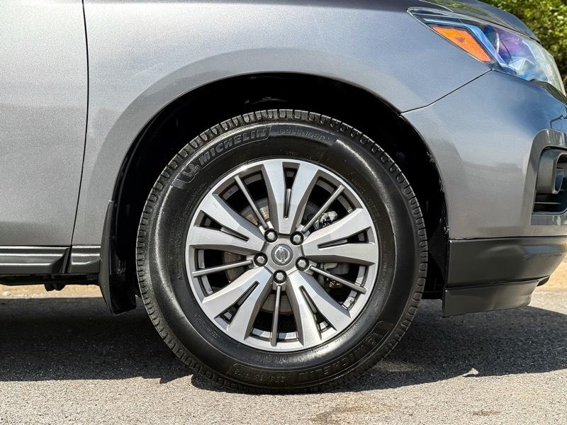 Nissan Pathfinder SL 4WD 2017