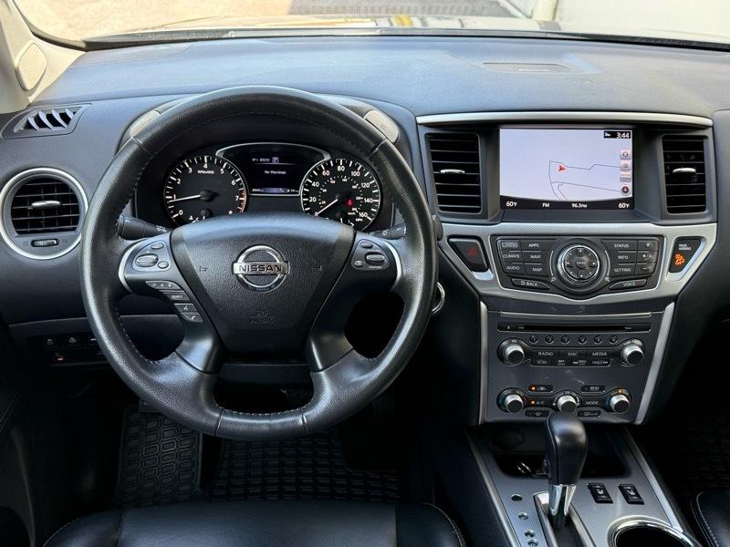 Nissan Pathfinder SL 4WD 2017