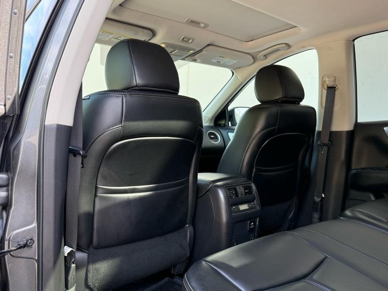 Nissan Pathfinder SL 4WD 2017