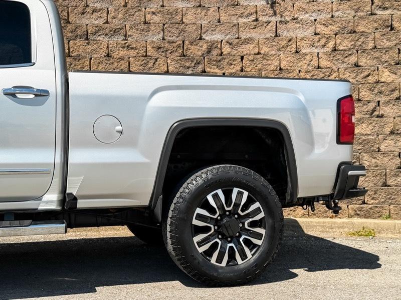 GMC Sierra 2500HD Denali Crew Cab 4WD 2018